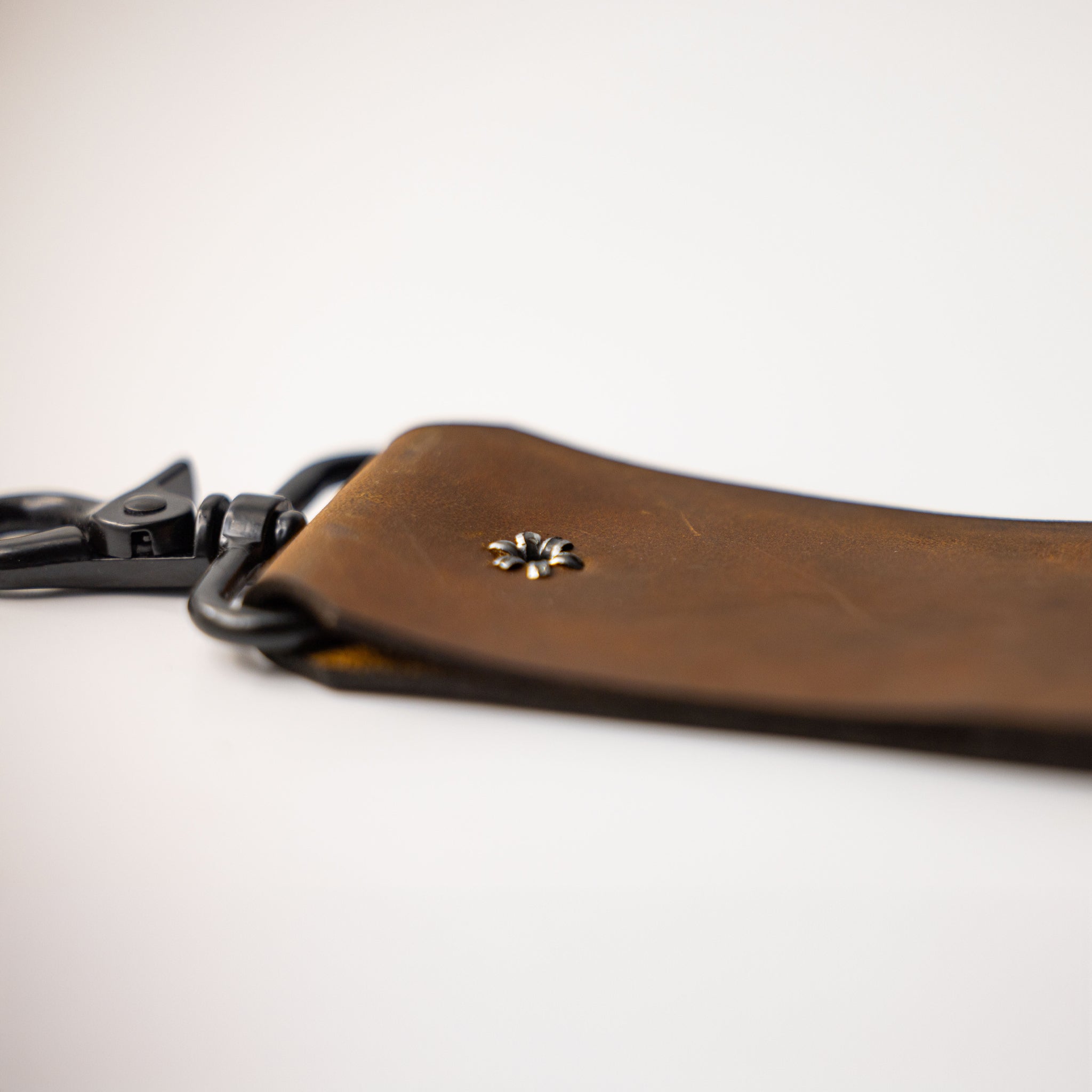 Single Limit Leather Duck Tote