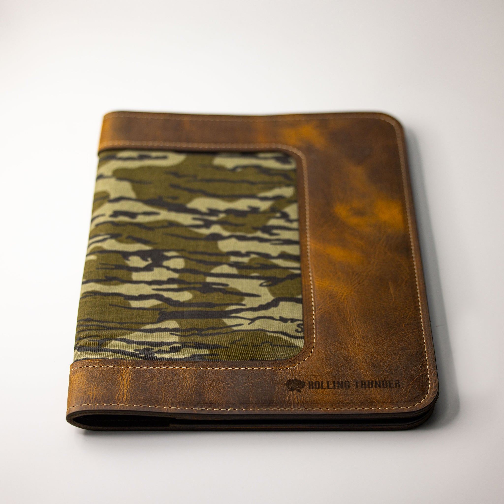 Leather Portfolio with Mossy Oak Original Bottomland In-lay (8.5"x11" Legal Pad)