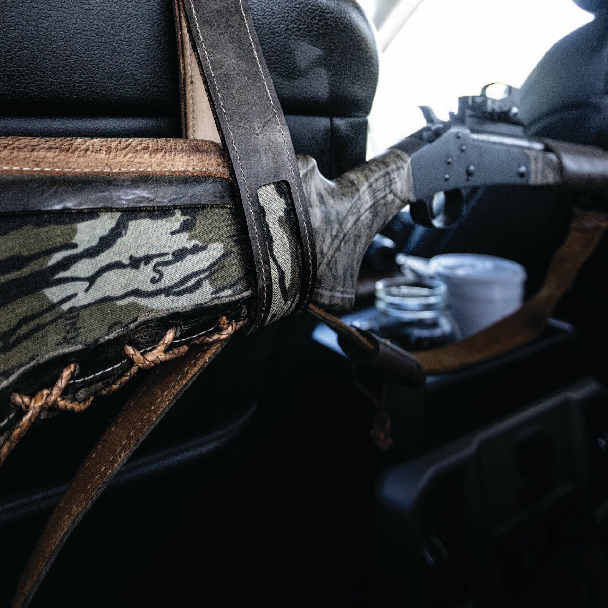 Headrest Leather Gun Loops with Mossy Oak® In-lay